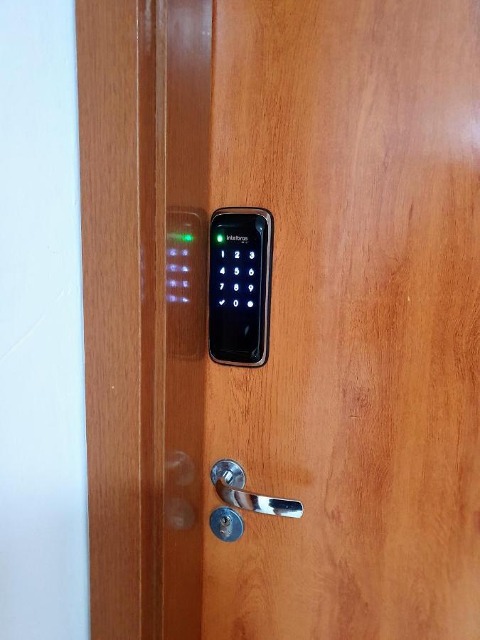 Prox. Shopping Pantanal/centro Politico Apartment